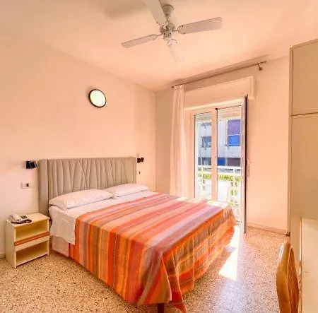 ホテル Vienna ガビッチェ・マーレ