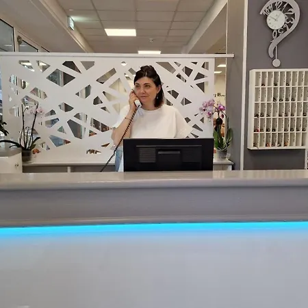 Отель Vienna Габичче-Маре