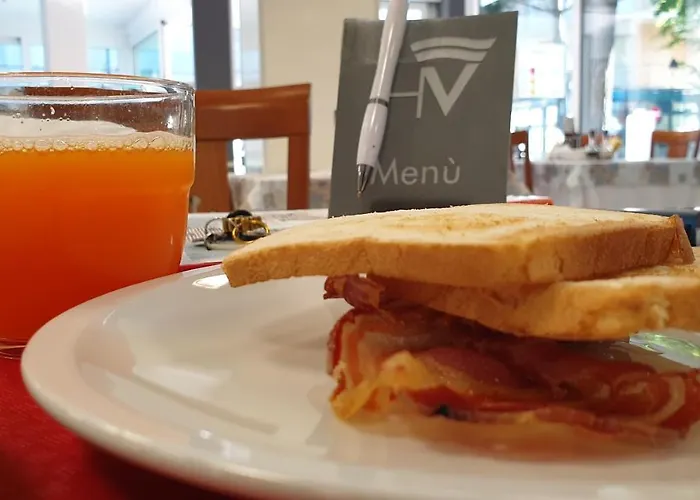 Vienna Отель Габичче-Маре