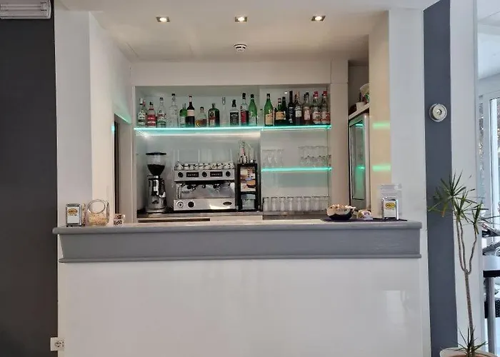 Vienna Отель Габичче-Маре