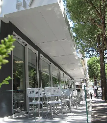 Отель Vienna 2*